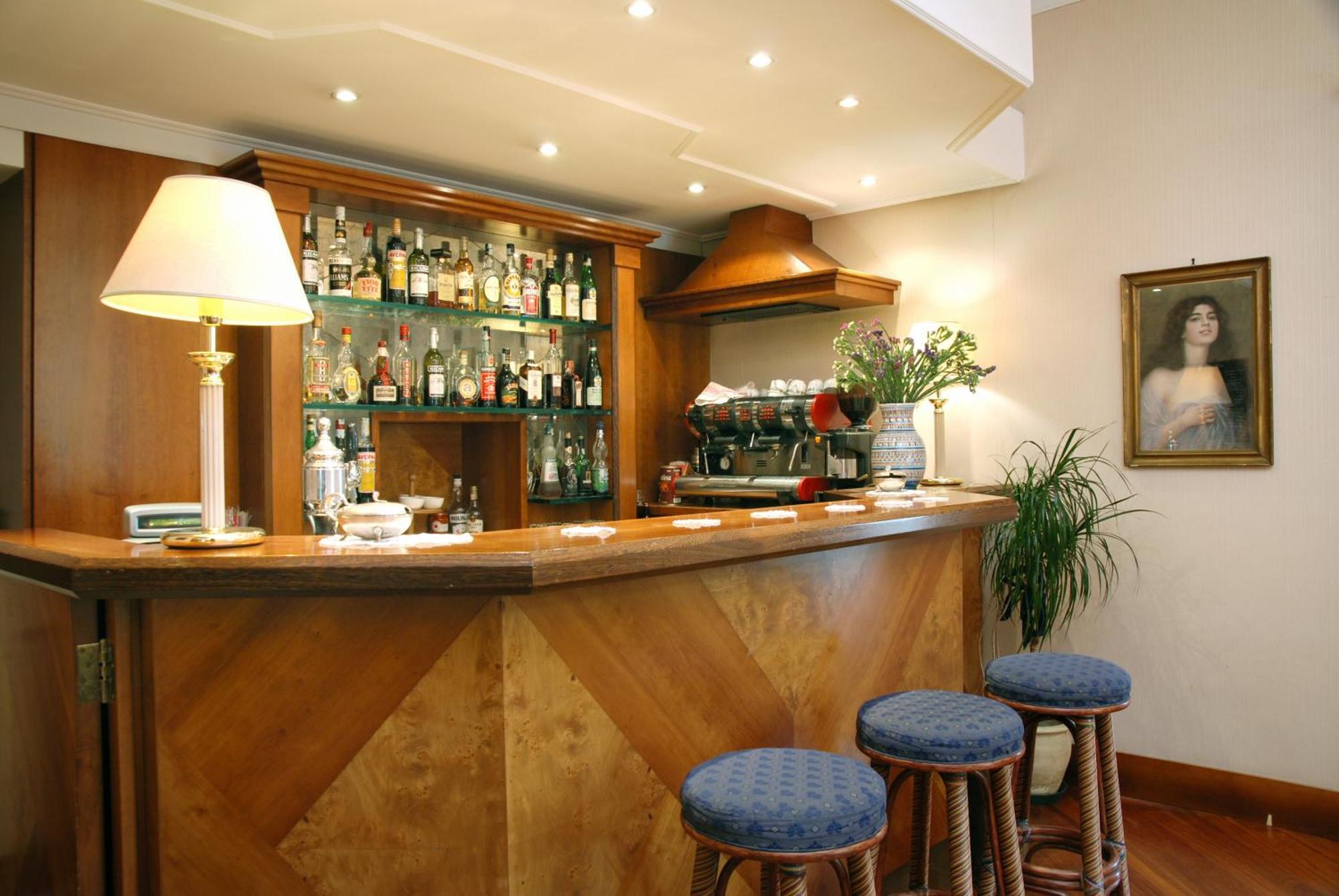 Hotel Moderno 3*