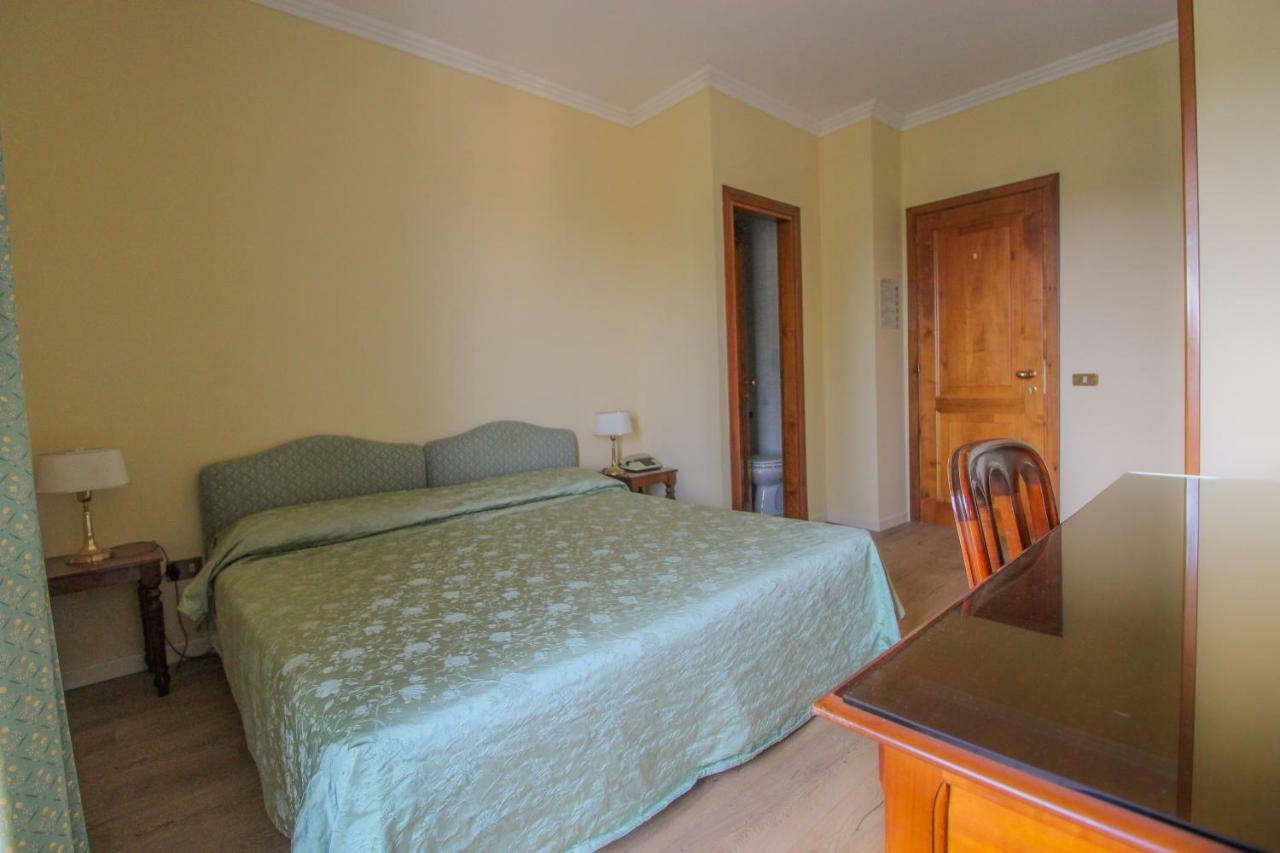Hotel Moderno 3*